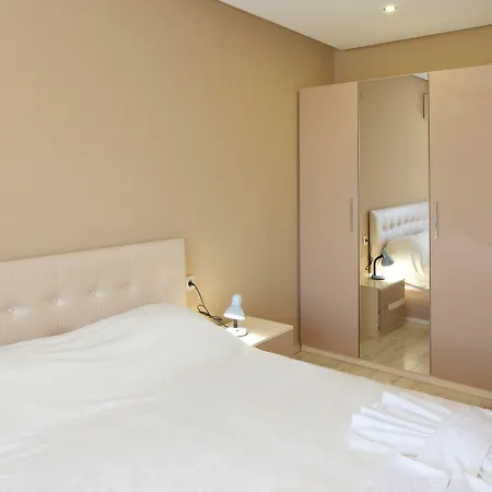 Paradiso Lägenhetshotell 4*