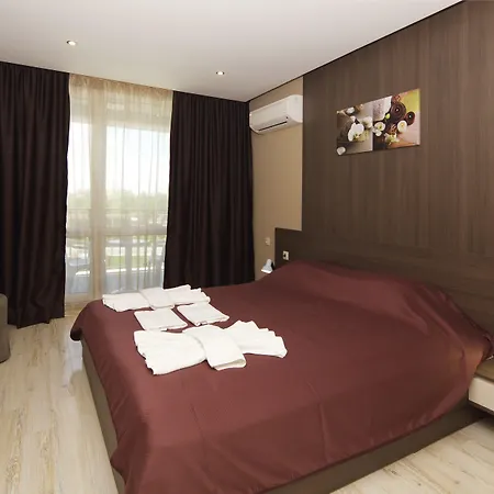 Paradiso 4* 네세부르