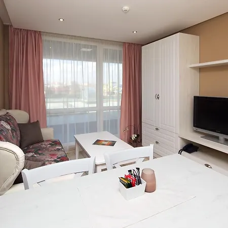 Lägenhetshotell Paradiso 4*