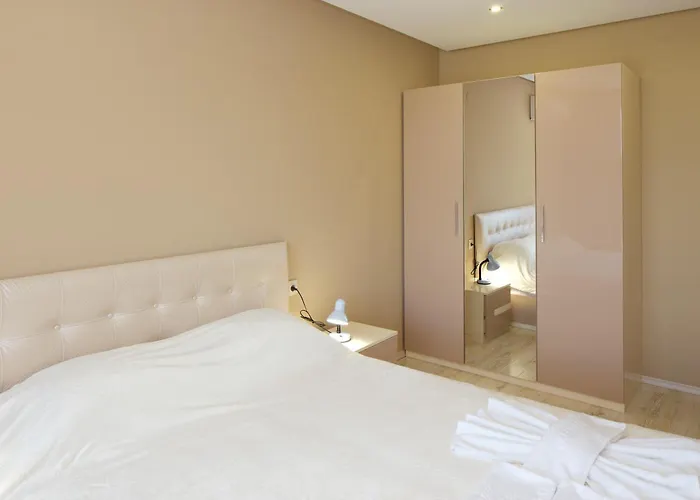 Paradiso Apartmanhotel 4*