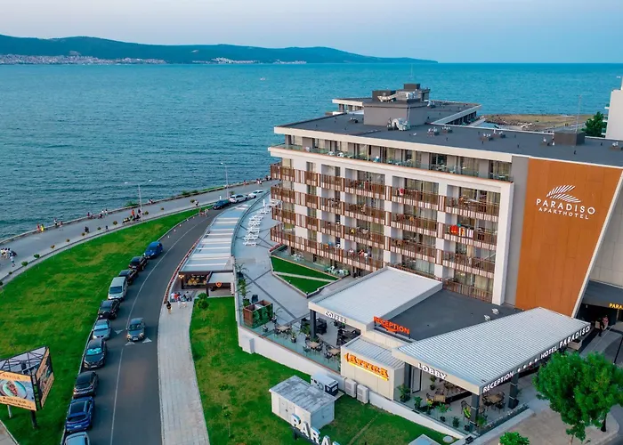 Paradiso Apartmanhotel 4*